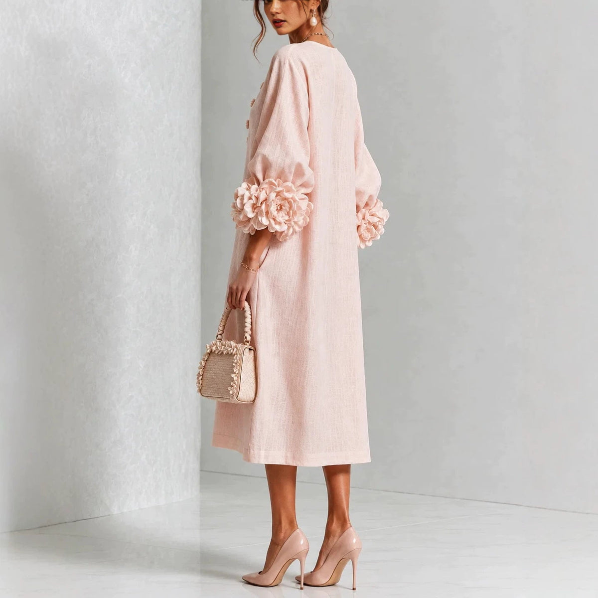 Daniela | Vestido Midi Floral con Mangas de Rosa
